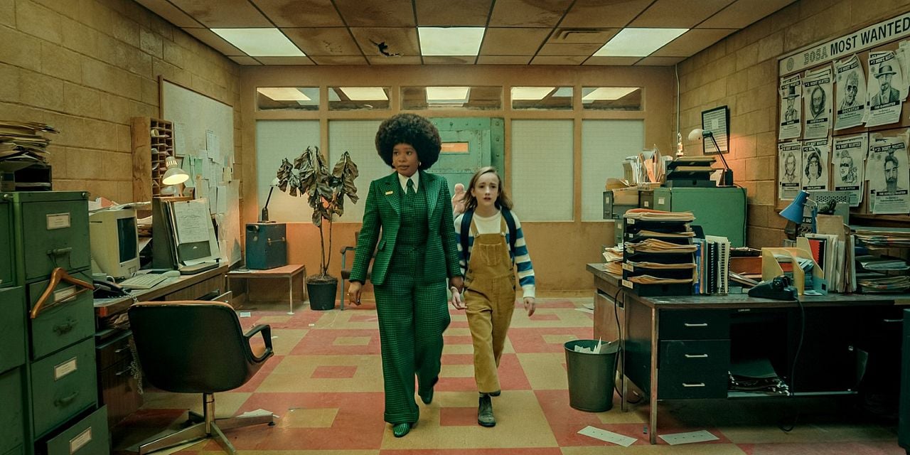 Hayaller Diyarı : Fotoğraf Weruche Opia, Marlow Barkley