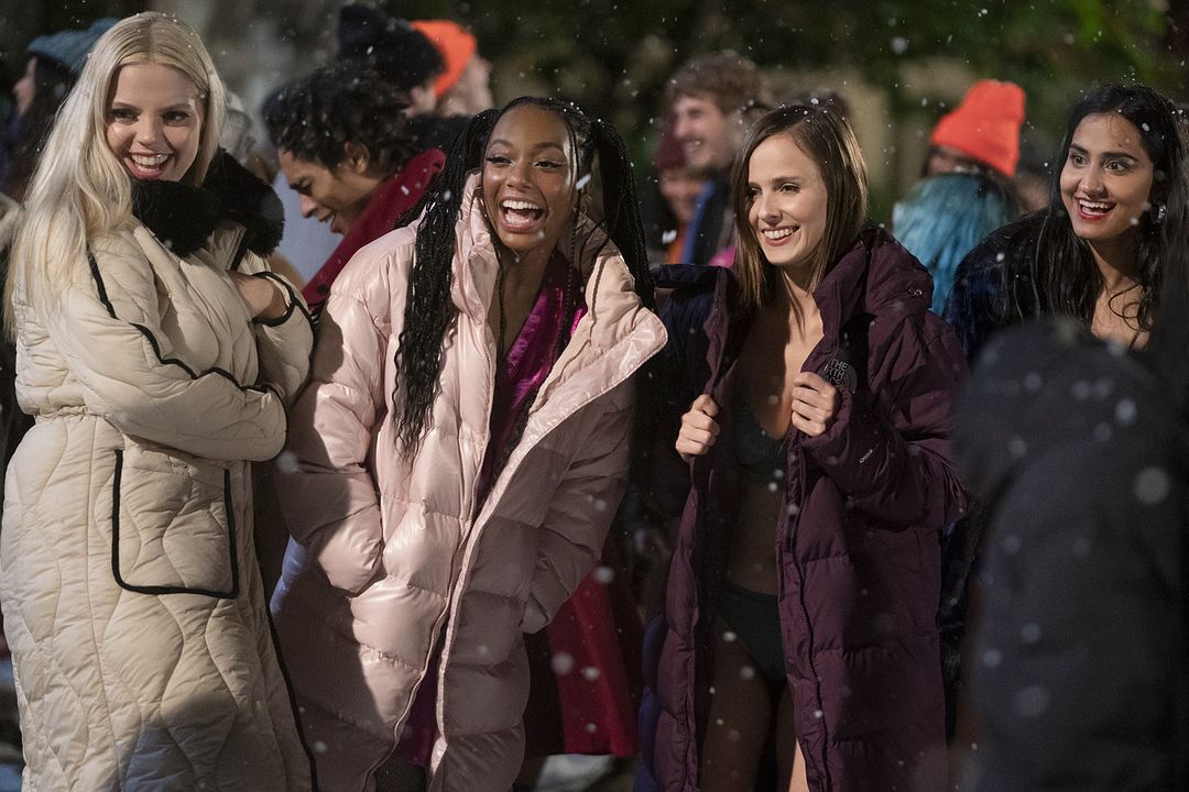 Fotoğraf Pauline Chalamet, Amrit Kaur, Reneé Rapp, Alyah Chanelle Scott