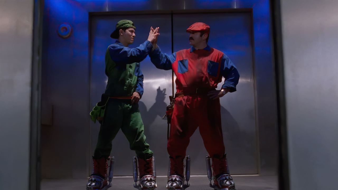 Süper Mario Kardeşler : Fotoğraf John Leguizamo, Bob Hoskins