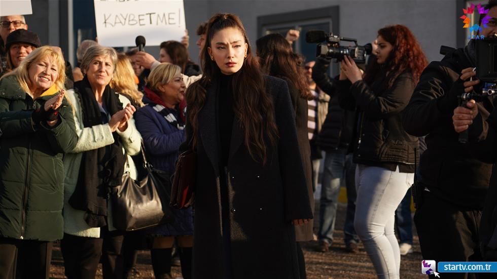 Gecenin Ucunda : Fotoğraf