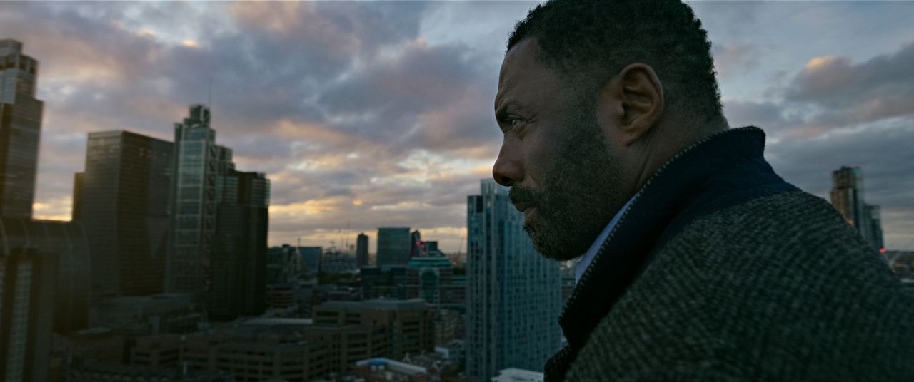 Luther: Batan Güneş : Fotoğraf Idris Elba
