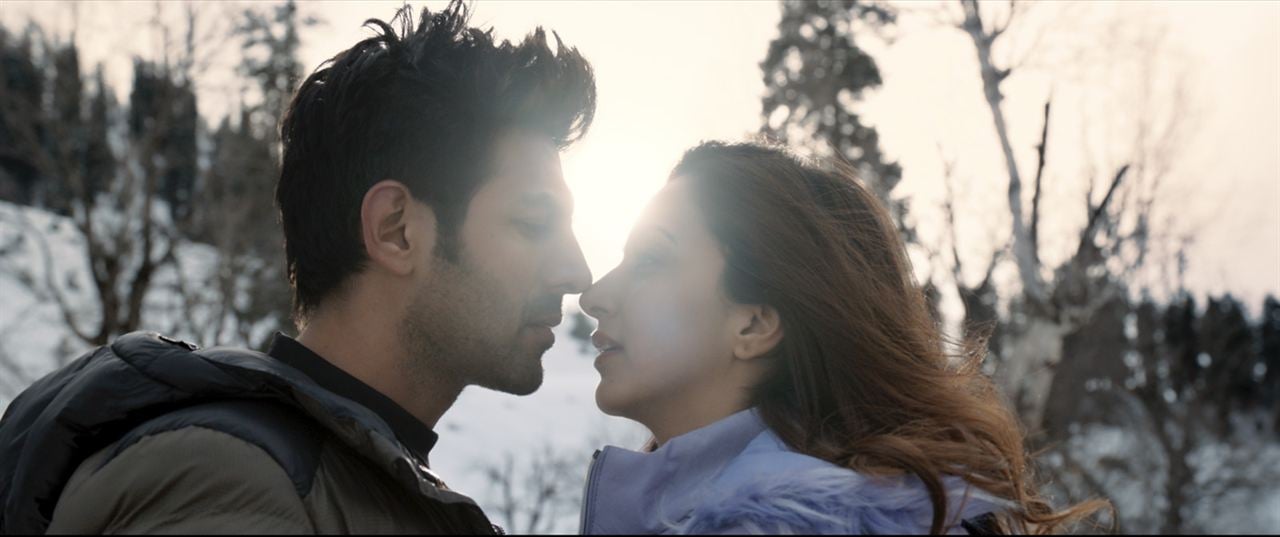 Fotoğraf Kiara Advani, Kartik Aaryan