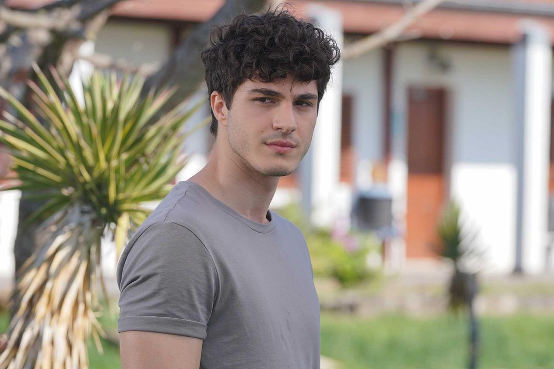 Kendi Düşen Ağlamaz : Fotoğraf