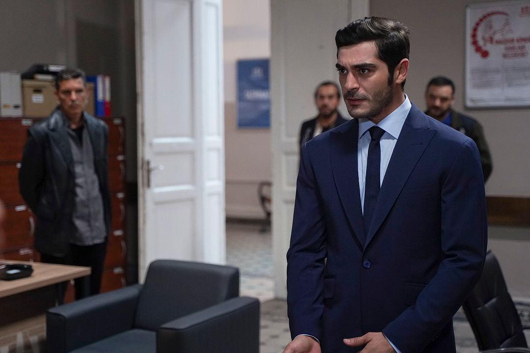 Bambaşka Biri : Fotoğraf