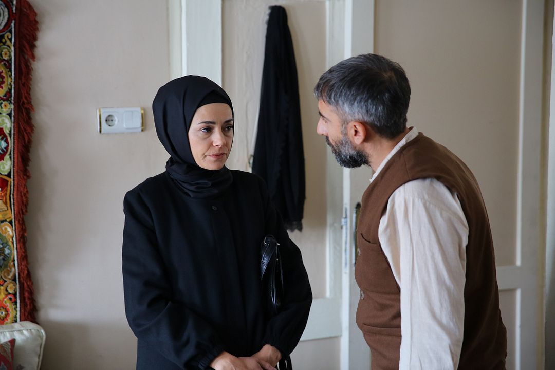 Kızıl Goncalar : Fotoğraf