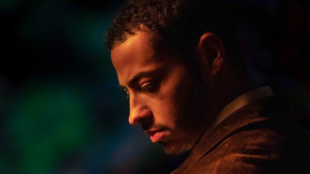 The Woman In The Wall : Fotoğraf