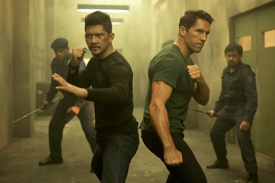 Fotoğraf Scott Adkins, Iko Uwais