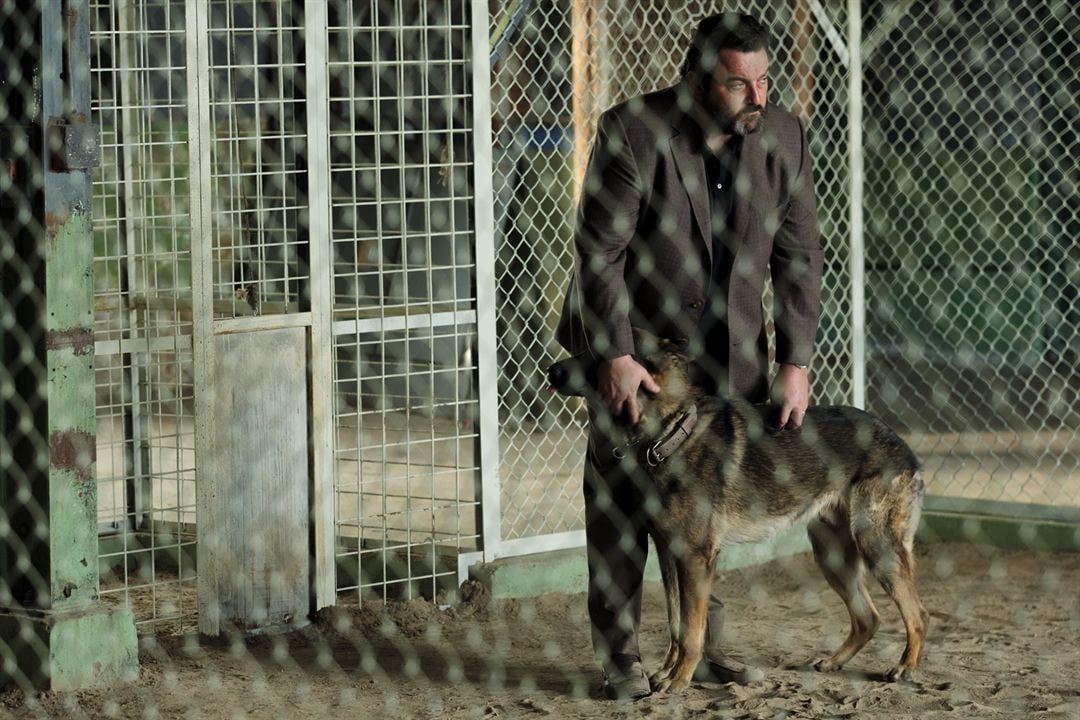 Chien blanc : Fotoğraf Denis Ménochet